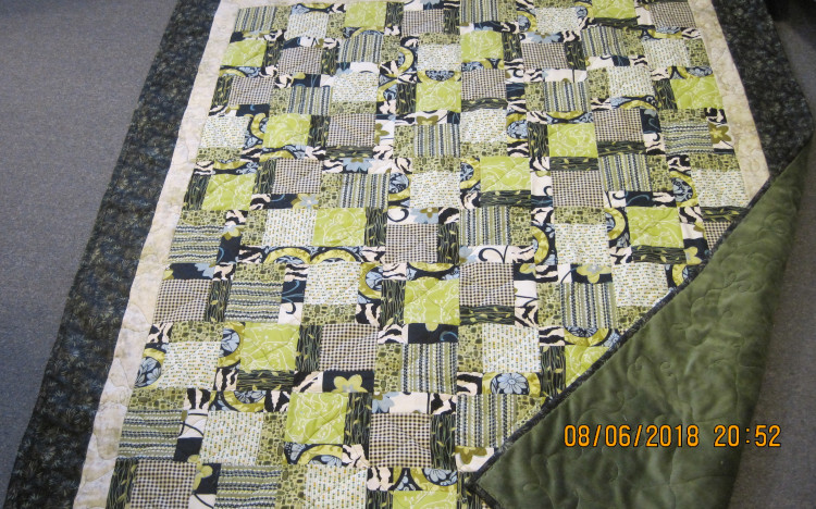 Disappearing nine patch quilt #06-1347
